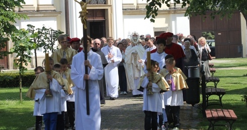 U Niewiasty Eucharystii