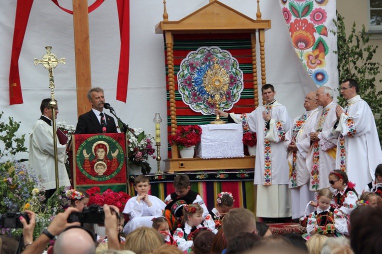 Procesja Bożego Ciała w Łowiczu - cz. 1