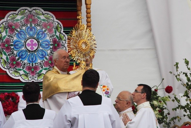 Procesja Bożego Ciała w Łowiczu - cz. 1