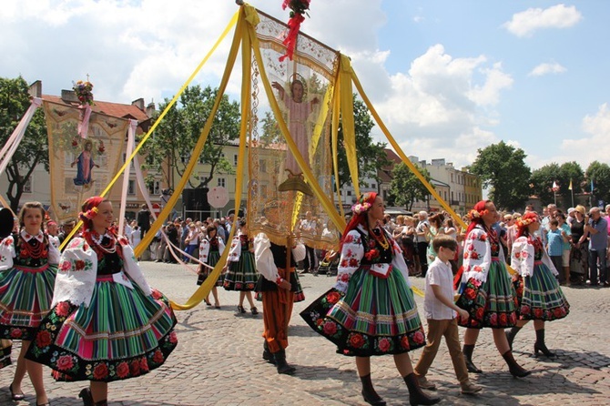 Procesja Bożego Ciała w Łowiczu - cz. 2