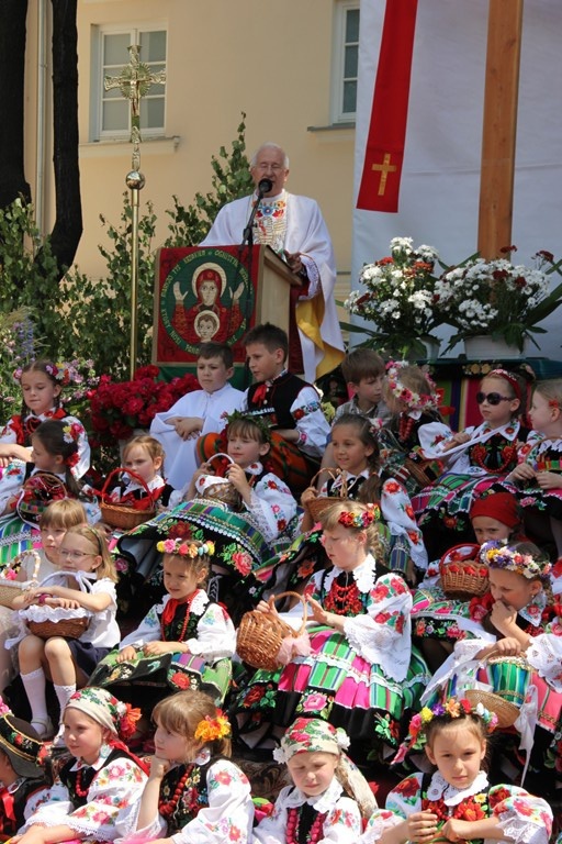 Procesja Bożego Ciała w Łowiczu - cz. 2