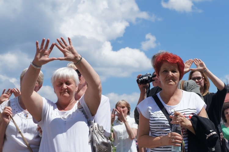 Koncert Pawła Chustaka to okazja nie tylko do wysłuchania dobrej muzyki, ale też do modlitwy