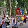 Bogata w tradycje ciechanowska procesja Bożego Ciała