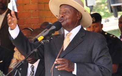 Zachód karze Ugandę za antygejowskie prawo