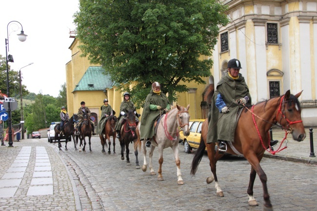 Początek konnej pielgrzymki