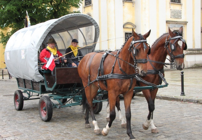 Początek konnej pielgrzymki