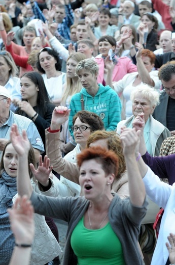 Koncert uwielbienia - po adoracji