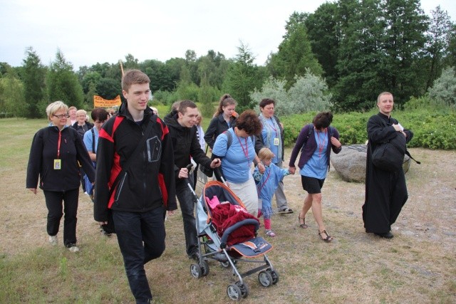 25. lecie koronacji obrazu Matki Bożej Cierpliwie Słuchającej - część I