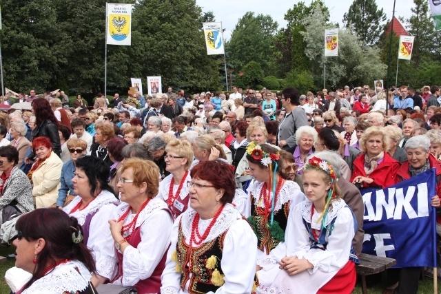 25. lecie koronacji obrazu Matki Bożej Cierpliwie Słuchającej - cześć II