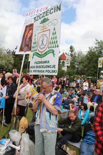 25. lecie koronacji obrazu Matki Bożej Cierpliwie Słuchającej - Msza (cześć I)