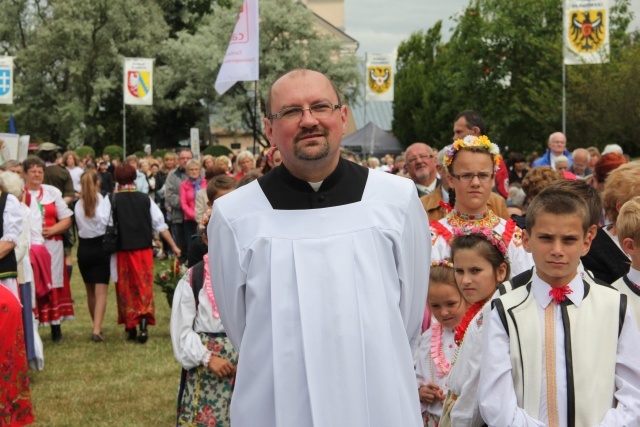 25. lecie koronacji obrazu Matki Bożej Cierpliwie Słuchającej - Msza (cześć I)