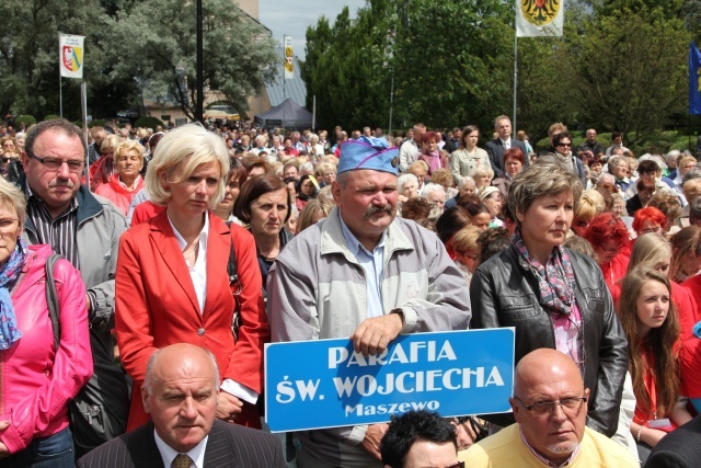 25. lecie koronacji obrazu Matki Bożej Cierpliwie Słuchającej - Msza (cześć I)