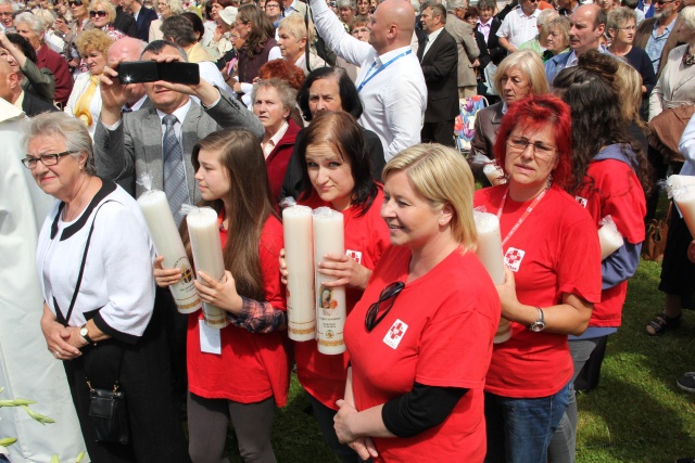 25. lecie koronacji obrazu Matki Bożej Cierpliwie Słuchającej - Msza (cześć II)