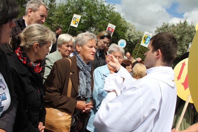 25. lecie koronacji obrazu Matki Bożej Cierpliwie Słuchającej - Msza (cześć II)