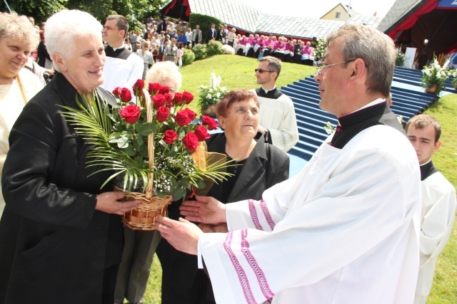 25. lecie koronacji obrazu Matki Bożej Cierpliwie Słuchającej - Msza (cześć II)