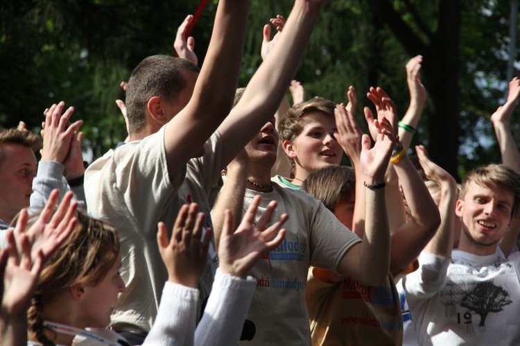 Archidiecezjalne Święto Młodych 2014 cz.II