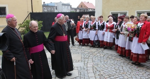 Kapłan jakich mało