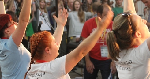 Okiem, kamerą i sercem