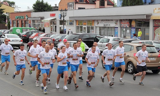 Pierwsze i ostatnie 3 km trasy pielgrzymi przebiegli razem