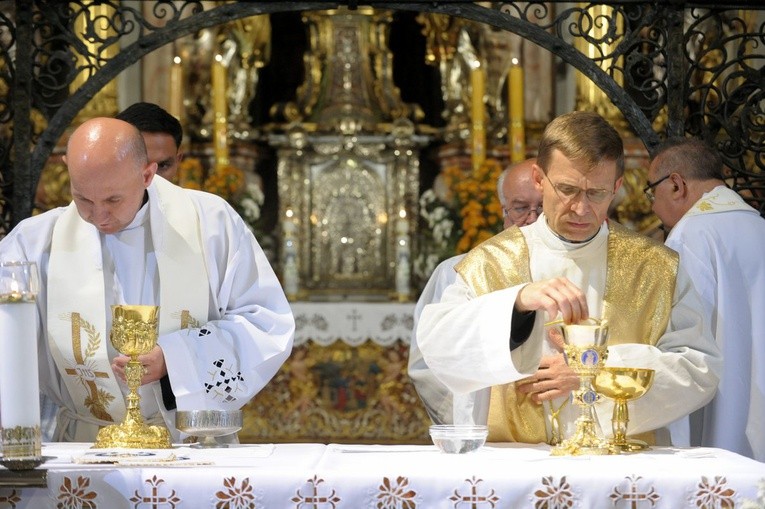 Dla proboszczów - komunia