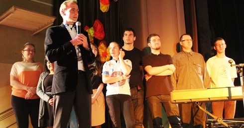 W Miejskim Centrum Kultury w Żywcu ekipa "Rozkręć Wiarę " opowiadała o swoim najnowszym projekcie pielgrzymiej wyprawy do Fatimy i MAroka