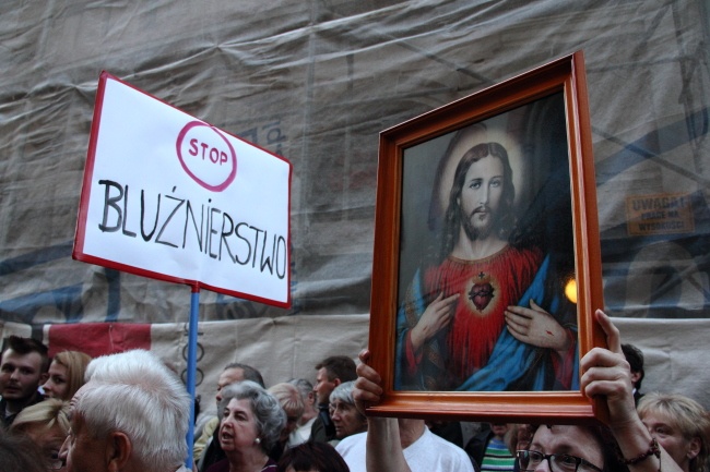 Protest przeciwko "Golgota Picnic"