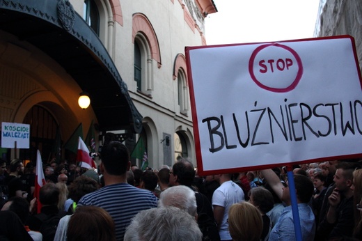 Protest przeciwko "Golgota Picnic"