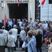 Protest pod Teatrem Śląskim