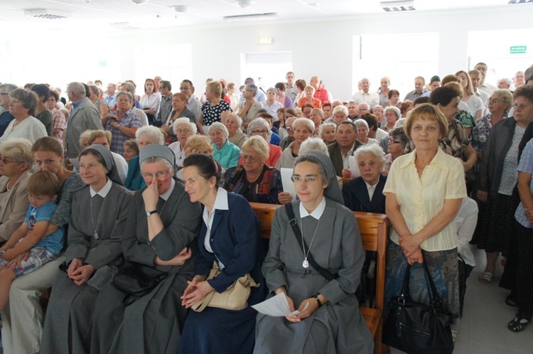 Ustanowienie parafii pw. Niepokalanego Serca NMP w Skierniewicach