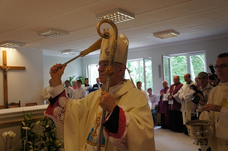 Ustanowienie parafii pw. Niepokalanego Serca NMP w Skierniewicach