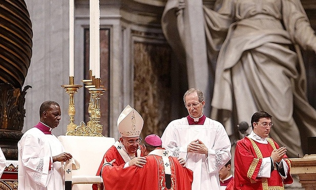 Abp Wojciech Polak otrzymał paliusz