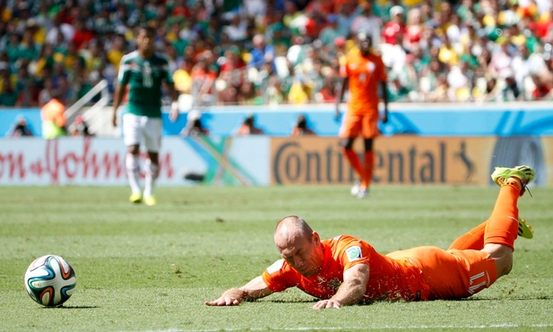 Arjen Robben przeprosił za nurkowanie 