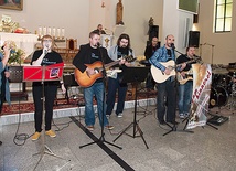  Dla słupskiego hospicjum zagrał zespół Yam Kinneret 