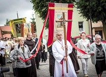 Do Barczewa kilka la temu wróciły warmińskie pielgrzymki piesze – łosiery 