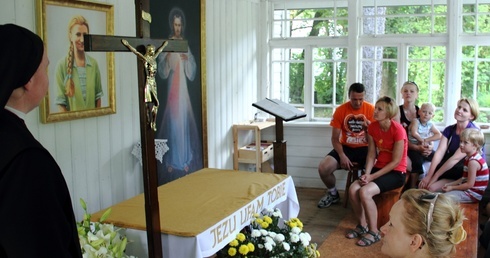 Pieszo do św. Faustyny