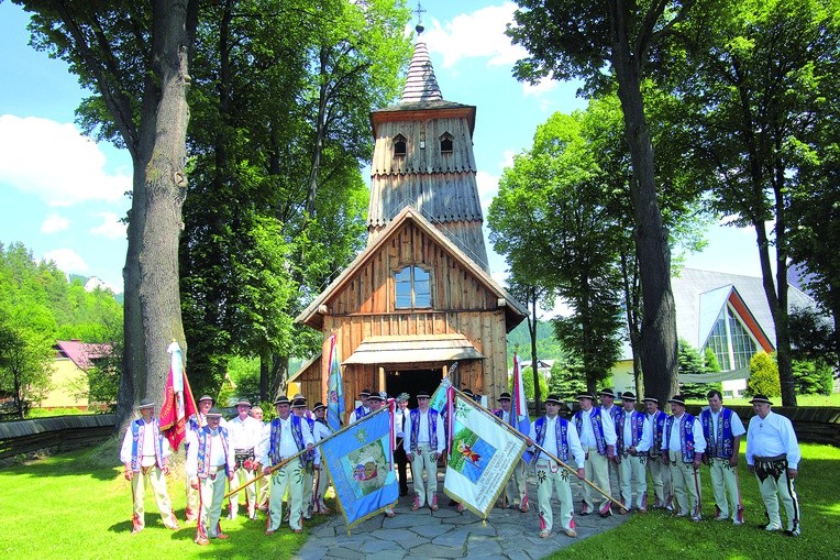  Uroczystość poświęcenia nowego sztandaru flisaków w 80. rocznicę powstania ich stowarzyszenia