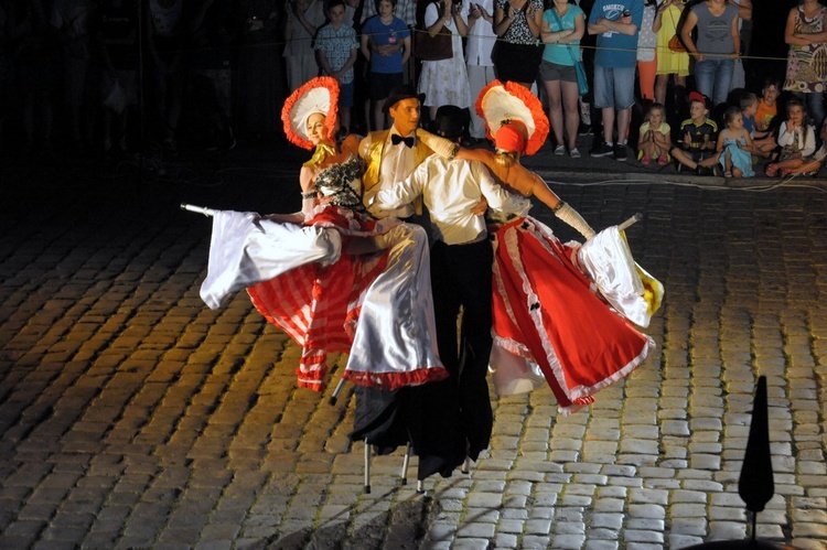 Teatr uliczny - dzień pierwszy