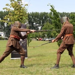 Defilada i pokazy rekonstruktorów