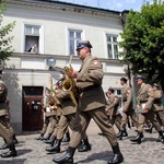 Defilada i pokazy rekonstruktorów