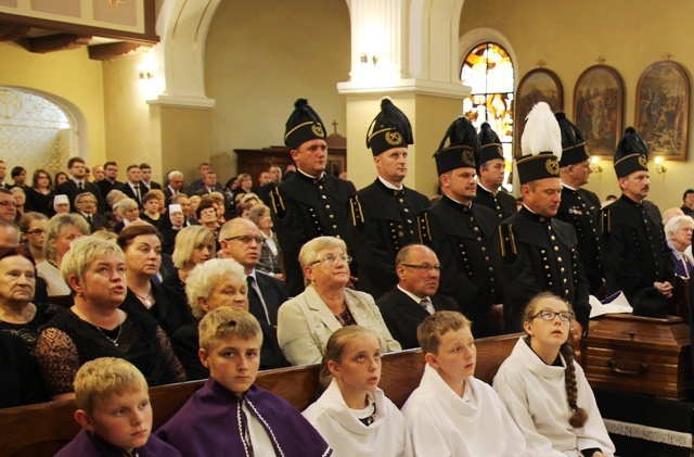 Pogrzeb śp. ks. kan. Bernarda Jarka w Pruchnej