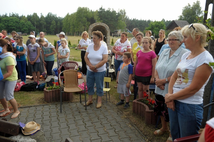 Do Rokitna - w obiektywie ks. Romana