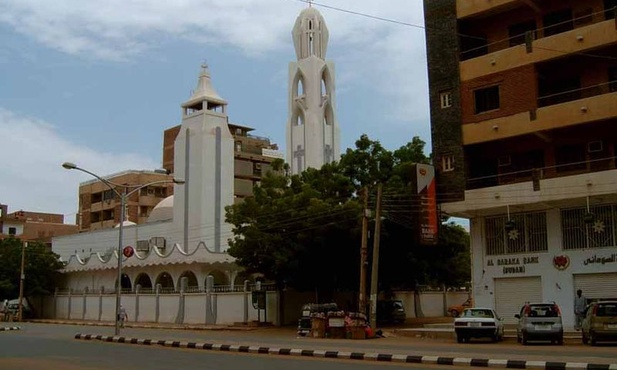 Sudan: zakaz budowy nowych kościołów 