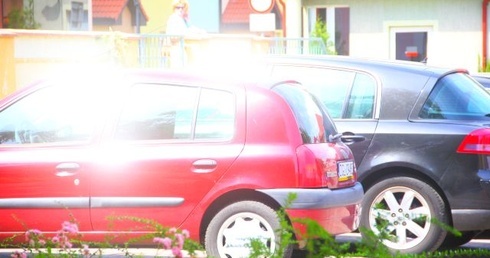 Zostawiła dziecko w rozgrzanym aucie