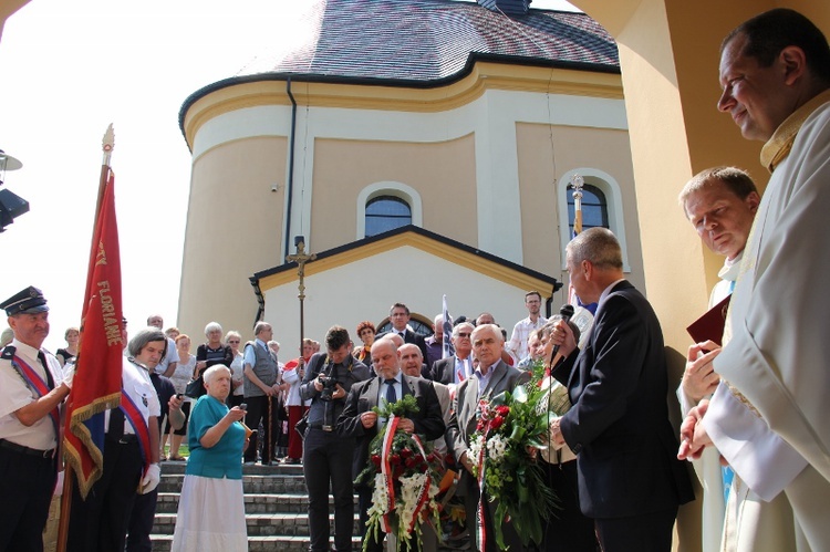 Odsłonięcie tablicy poświęconej Henrykowi Sławikowi