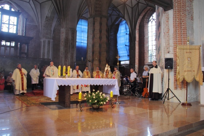 Święto Matki Bożej Szkaplerznej 