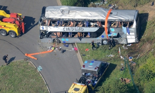 Niemcy: Wypadek polskiego autokaru i minibusa