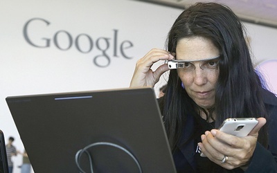 Google nie tylko oferuje świetne usługi, ale systematycznie je rozszerza i umiejętnie łączy 