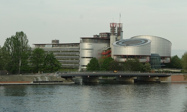ETPC o więzieniach CIA: Rząd nie zaprzeczył