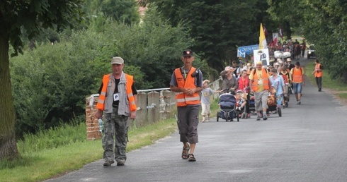 Siostrzane grupy przed Chojnowem