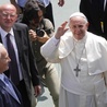 Do zielonoświątkowców w Casercie przybył papież